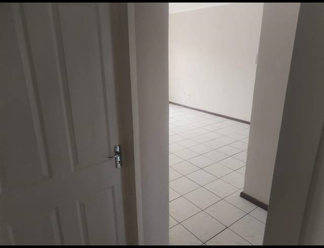 1 bed property to rent in BASSONIA